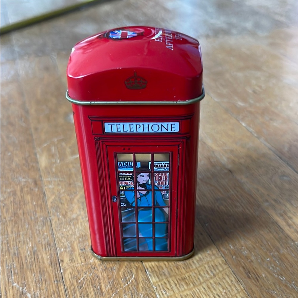 Red Telephone Booth Tea Tin from England - Picture 2 of 8